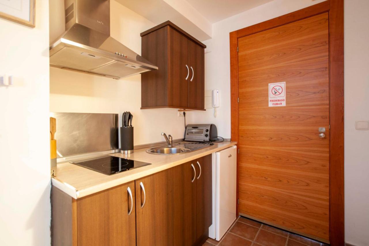 Apartamentos Turisticos Lobelia Suites Ла-Гарровилья Экстерьер фото